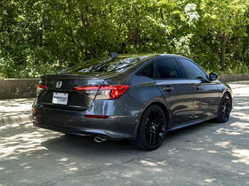 Used 2024 Honda Civic Sport image 9