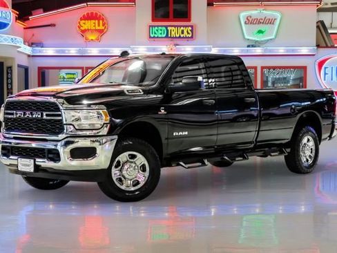Used 2019 RAM 3500 Tradesman image 2