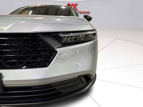 Used 2025 Honda Accord SE image 7