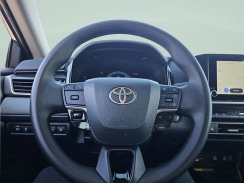 Used 2025 Toyota Camry LE w/ Convenience Package AWD/4WD image 28