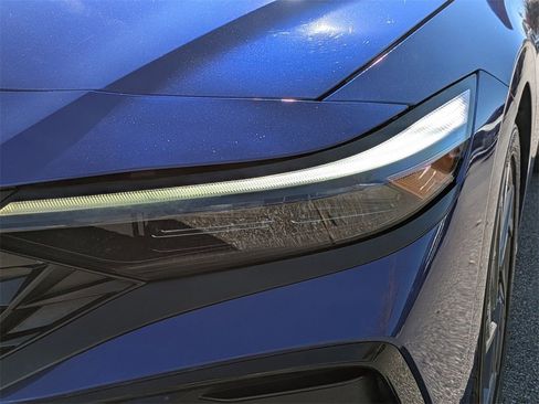 Used 2024 Hyundai Elantra SEL w/ Convenience Package image 9