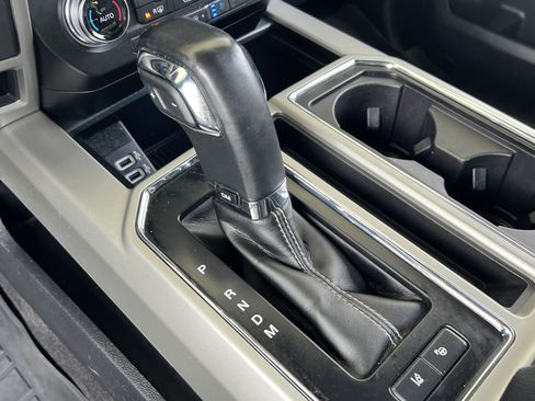Used 2020 Ford F150 Lariat w/ Equipment Group 502A Luxury AWD/4WD image 26