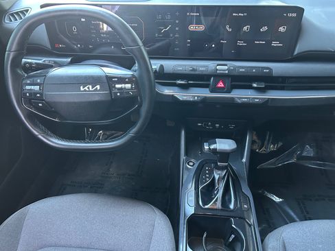 Used 2025 Kia K4 EX FWD image 11