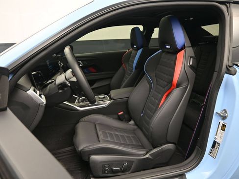 Used 2026 BMW M2 w/ Lighting Package RWD image 24
