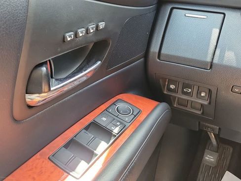 Used 2011 Lexus RX 450h AWD w/ Premium Pkg image 28