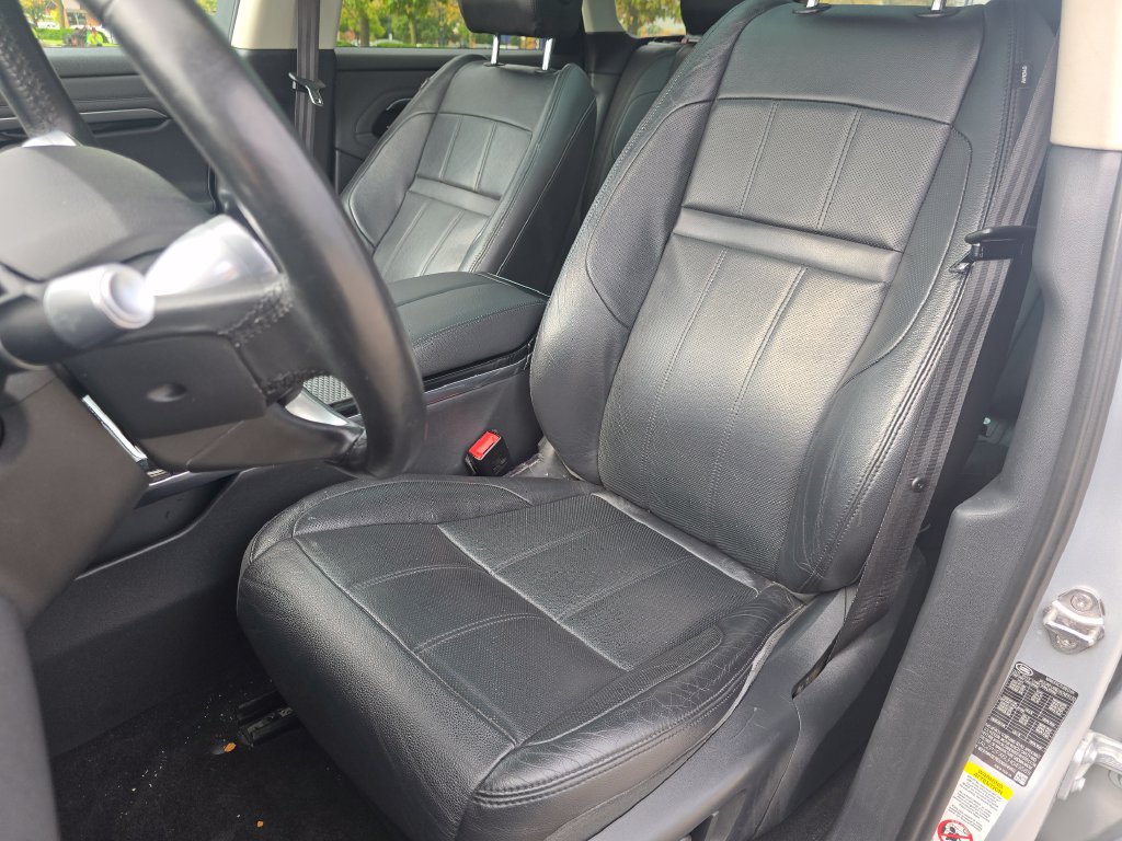 Used 2020 Land Rover Range Rover Evoque SE AWD/4WD image 23
