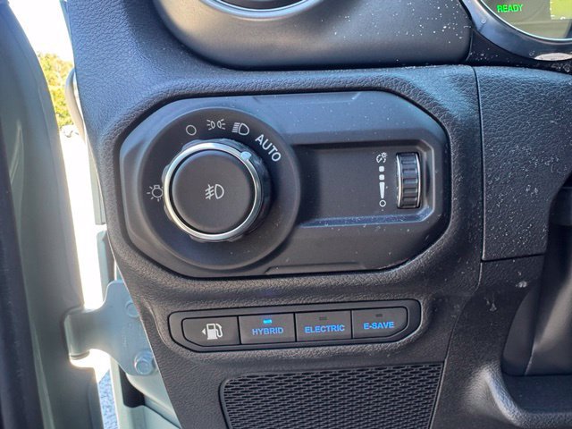 Used 2023 Jeep Wrangler Unlimited w/ Cold Weather Group AWD/4WD image 23