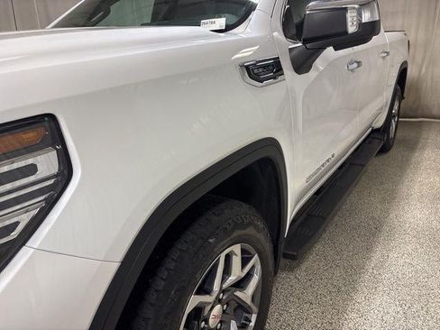 Used 2024 GMC Sierra 1500 SLT AWD/4WD image 12