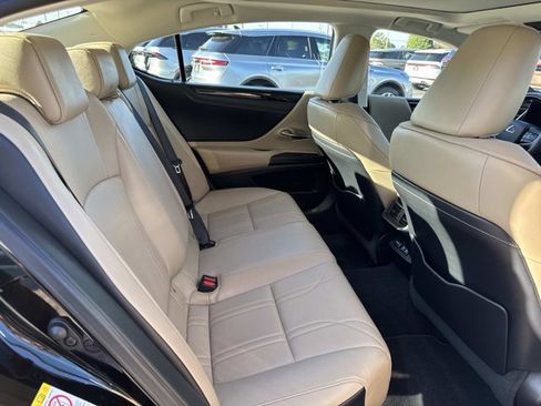 Used 2019 Lexus ES 350 Luxury image 24