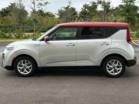 Used 2020 Kia Soul S FWD image 6