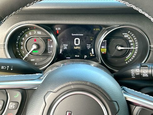 New 2023 Jeep Wrangler Sahara w/ Cold Weather Group image 15