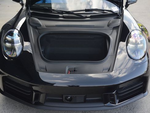 Certified 2026 Porsche 911 Targa 4S AWD/4WD image 32