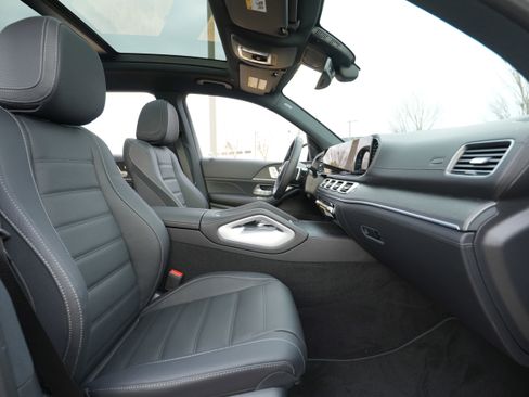 New 2026 Mercedes-Benz GLS 450 4MATIC image 43
