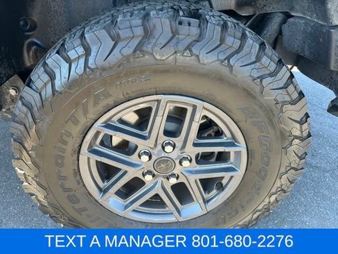Used 2024 Jeep Wrangler Unlimited Sport AWD/4WD image 9