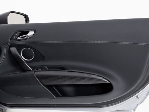 Used 2015 Audi R8 Competition image 43