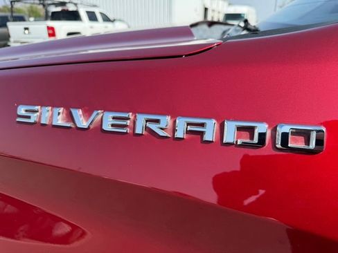 Used 2019 Chevrolet Silverado 1500 LT w/ Texas Edition image 38