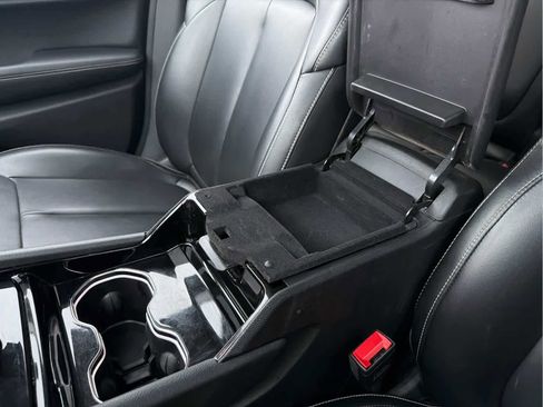 Used 2023 Jeep Grand Cherokee Limited image 27