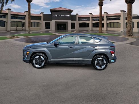 Certified 2025 Hyundai Kona SE FWD image 5