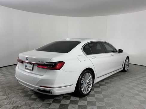 Used 2020 BMW 740i image 5