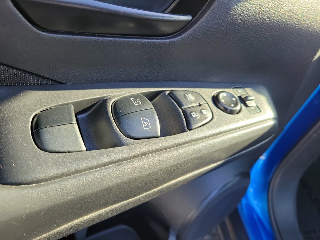 Used 2024 Nissan Kicks S FWD image 23