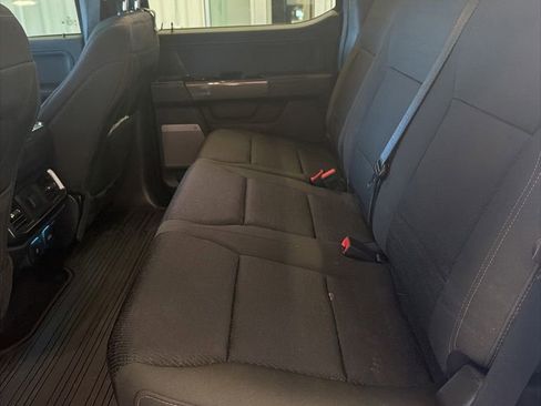 Used 2023 Ford Explorer XLT w/ Equipment Group 202A AWD/4WD image 8
