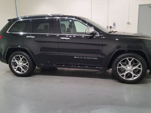 Used 2020 Jeep Grand Cherokee Overland AWD/4WD image 9