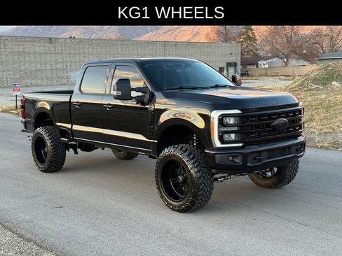Used 2023 Ford F250 Lariat w/ Chrome Package AWD/4WD image 2