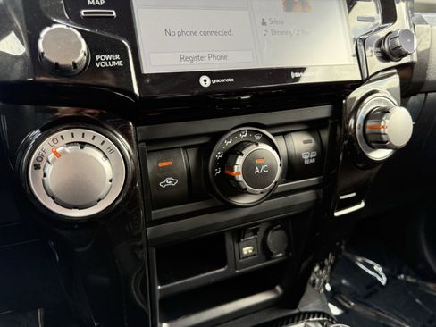 Used 2024 Toyota 4Runner TRD Off-Road image 75