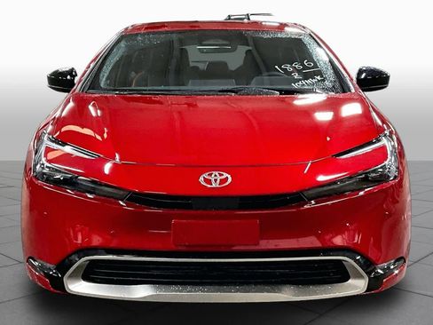New 2026 Toyota Prius Plug-In Hybrid FWD image 3