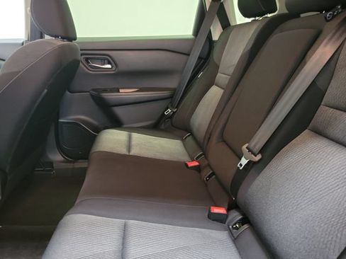 Used 2024 Nissan Rogue SV AWD/4WD image 10