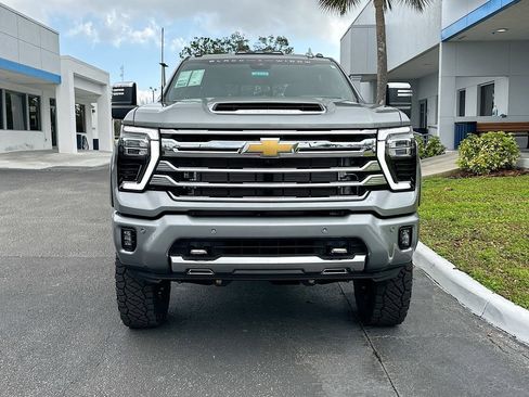 New 2026 Chevrolet Silverado 3500 High Country AWD/4WD image 2