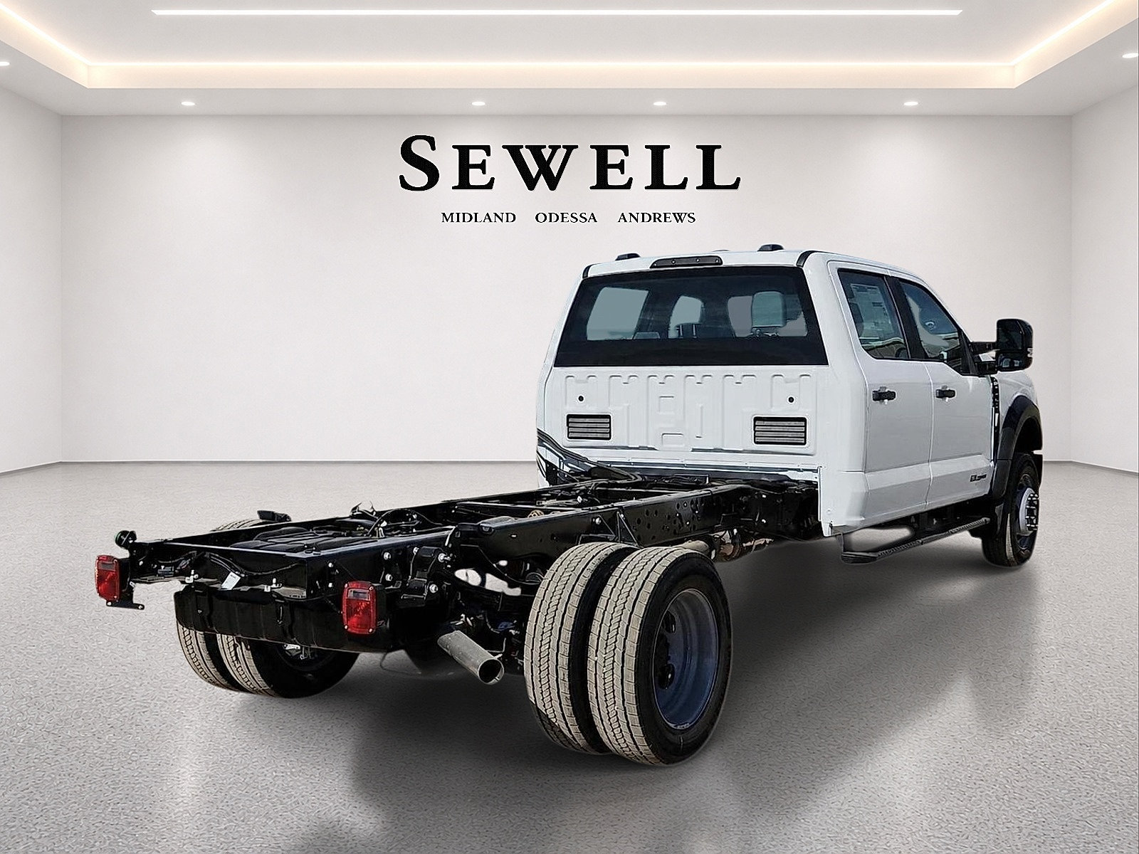 New 2027 Ford F450 XL RWD image 4