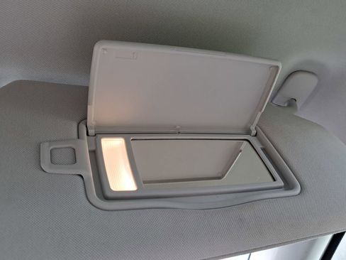 Used 2023 Volvo XC90 B5 Plus w/ Protection Package Premier image 16