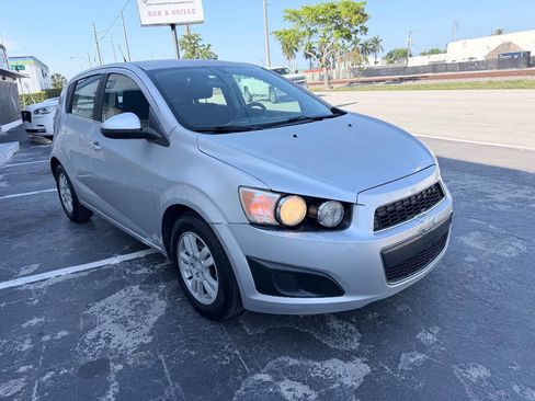 Used 2014 Chevrolet Sonic LT image 3