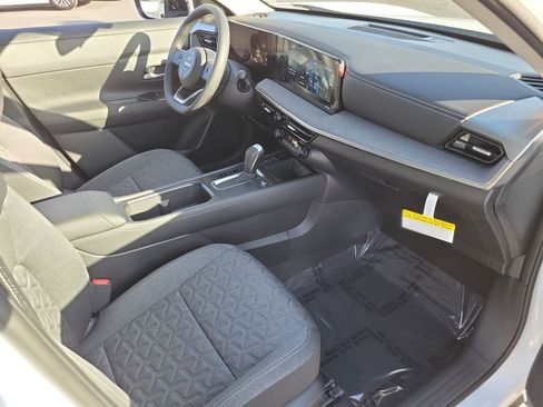 New 2026 Nissan Kicks SV image 11