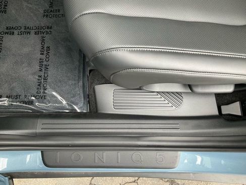 Used 2025 Hyundai Ioniq 5 SEL image 26