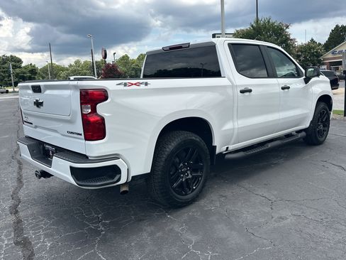 Used 2024 Chevrolet Silverado 1500 Custom w/ Turbomax Blackout Package AWD/4WD image 3