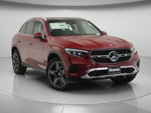 New 2026 Mercedes-Benz GLC 300 image 1