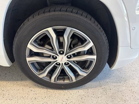 Used 2020 GMC Terrain Denali w/ GMC Pro Grade Package AWD/4WD image 14
