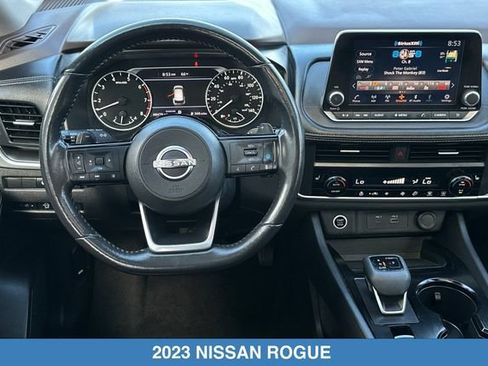 Used 2023 Nissan Rogue SV w/ SV Premium B Package FWD image 15