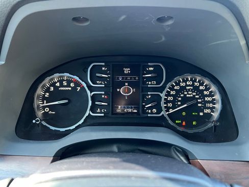 Certified 2018 Toyota Tundra Limited w/ Limited Premium Package AWD/4WD image 38