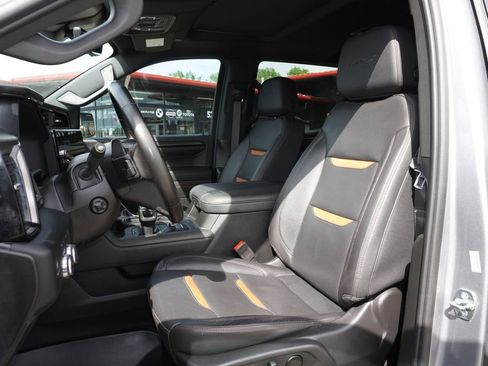 Used 2024 GMC Sierra 1500 AT4 w/ Technology Package AWD/4WD image 23