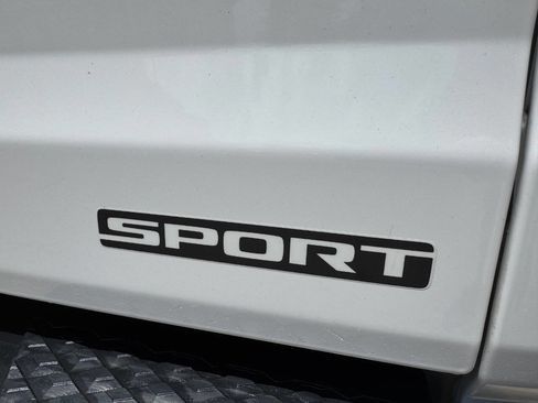 Used 2020 Jeep Gladiator Sport w/ Quick Order Package 24S AWD/4WD image 10