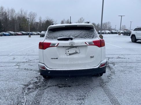 Used 2015 Toyota RAV4 XLE image 4