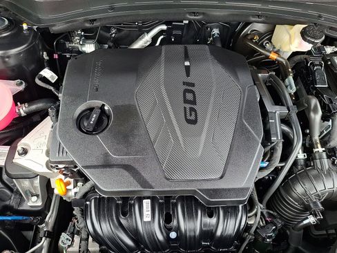 Used 2025 Kia Sportage EX w/ Premium Package image 28