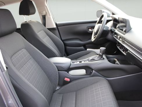 Used 2025 Honda HR-V LX image 26