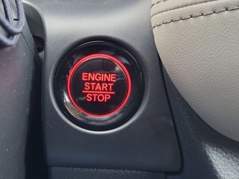 Used 2025 Honda HR-V EX-L image 34