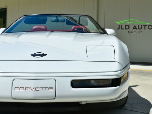 Used 1994 Chevrolet Corvette Convertible RWD image 34
