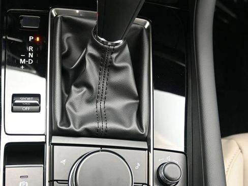 Used 2025 MAZDA MAZDA3 s image 12