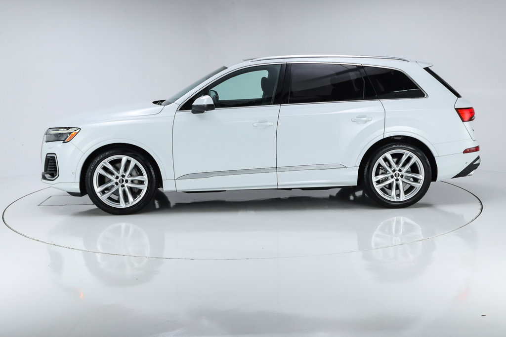 Used 2025 Audi Q7 3.0T Premium Plus w/ Premium Plus Package AWD/4WD image 6